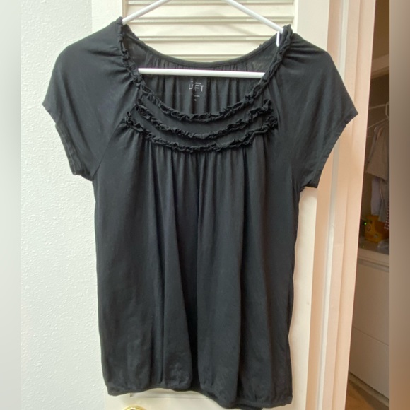 LOFT Tops - 🖤Loft • black shirt • XS